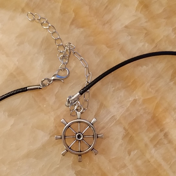 Moss Agate + Pearl Necklace - Picture 6 of 6